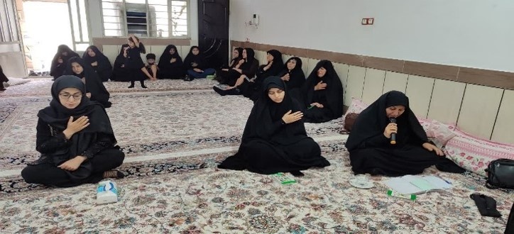 فعالیت تبلیغی طلاب لرستانی در محافل خانگی محلات شهر و روستا