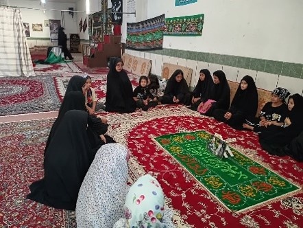 فعالیت تبلیغی طلاب لرستانی در محافل خانگی محلات شهر و روستا