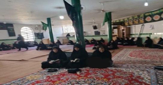 فعالیت تبلیغی طلاب لرستانی در محافل خانگی محلات شهر و روستا