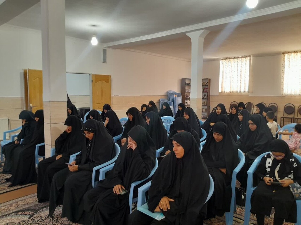 مراسم بزرگداشت قائد امت در مدرسه‌ علمیه ریحانه النبی (س) رفسنجان