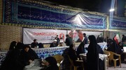 بازدید امام جمعه اسلامشهر از میز خدمت طلاب مدرسه علمیه الزهرا (س) در تجمعات شبانه
