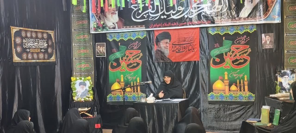 برگزاری مراسم بزرگداشت امام مجاهد شهید در مدرسه علمیه شهرستان قصرشیرین
