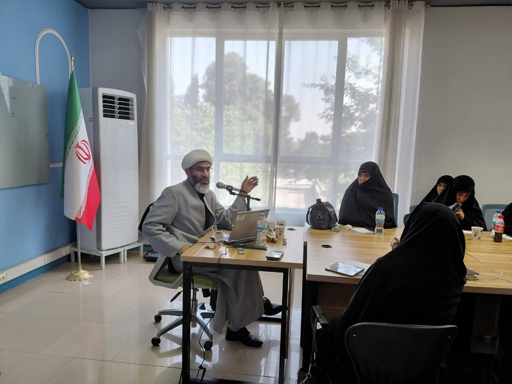 دوره آموزش اساتید مراکز معارف اسلام ناب برگزار شد