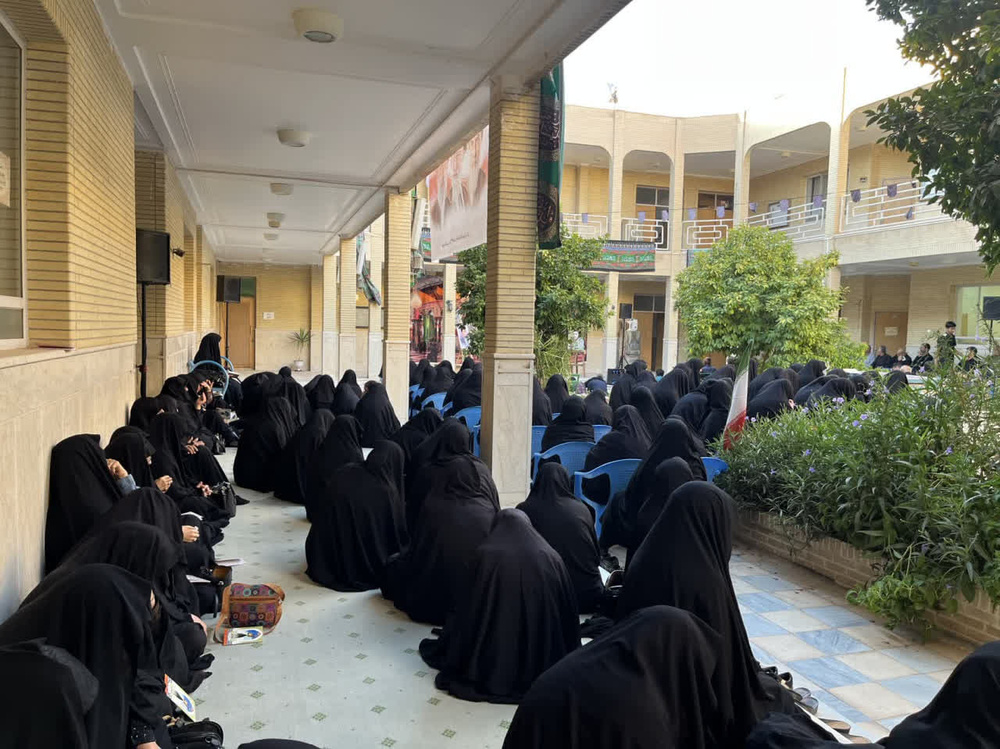 سوگواری ایام ماه صفر در جوار شهید گمنام مدرسه علمیه اردکان