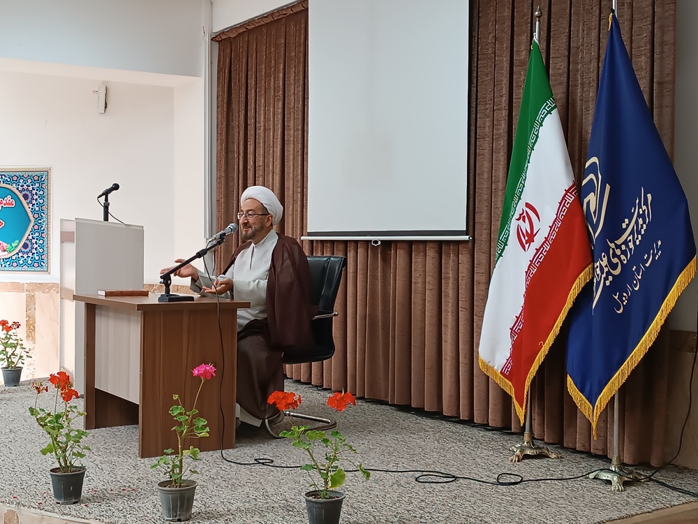 طلبگی تنها کسب مدرک و دانش نیست؛ بلکه یک سبک زندگی و فرآیند خودسازی است