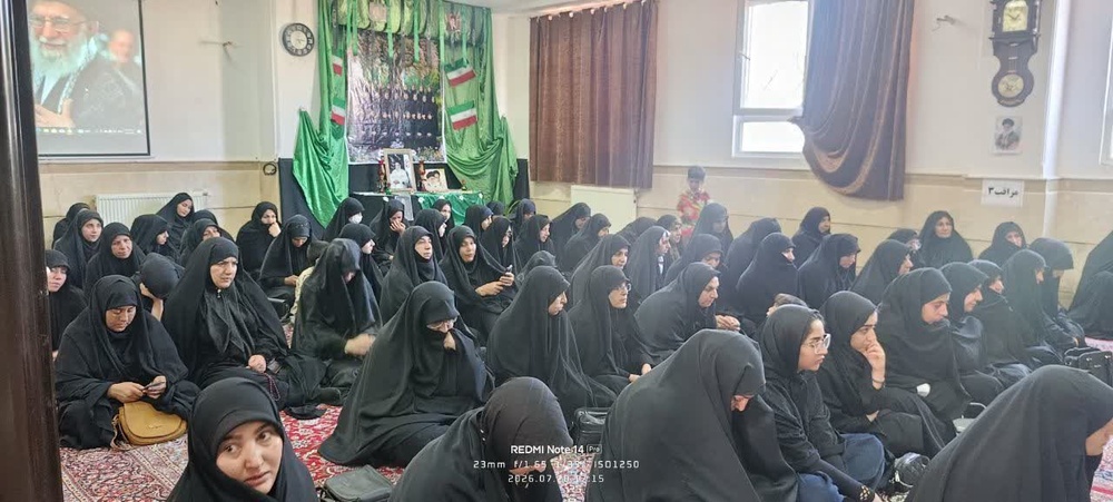 تعزیهخوانی توسط دانش آموزان در مراسم سوگواری شهادت حضرت رقیه (سلاماللهعلیها)