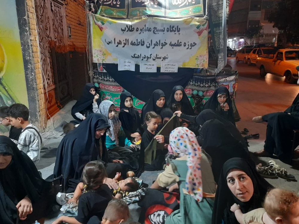 از کودکی تا جوانی؛ حرکت فرهنگی طلاب خواهران برای نهادینهسازی پوشش برتر در موکب حضرت رقیه (س)