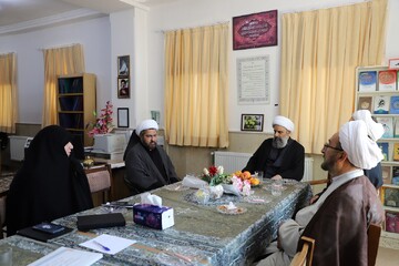 تصاویر/  حضور مدیر حوزه‌های علمیه خواهران کشور در مدارس علمیه خواهران استان اردبیل