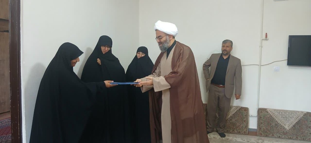 سایهسارِ حضورِ شهید؛ تجدید میثاق با خانواده شهید والامقام احسان شیروانی درقروه