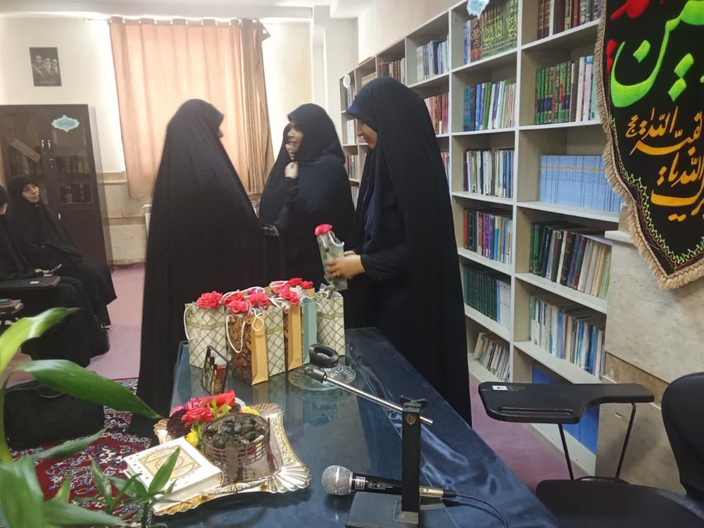 از آرامشِ حوزه تا شورِ کربلا؛ روایت بدرقه زائران اربعین در مدرسه علمیه حضرت فاطمه الزهراء شهرستان کبودرآهنگ