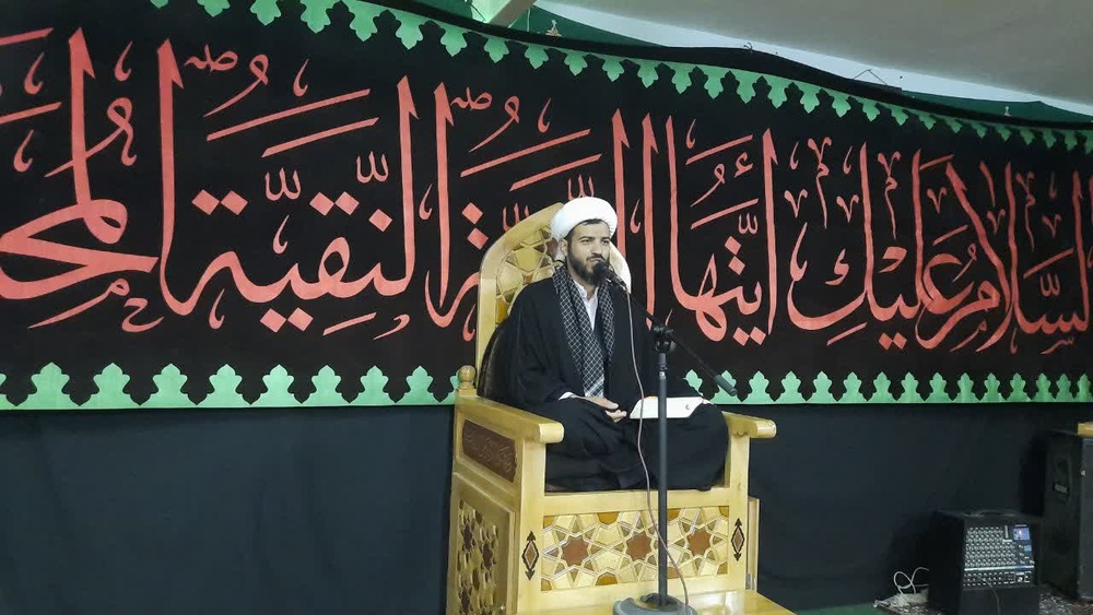 تبیین جایگاه ولایت فقیه و ویژگی‌های رهبران الهی در آیین بزرگداشت رهبر معظم انقلاب
