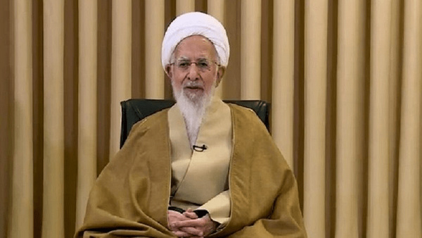 آیت‌الله جوادی آملی: ملت ایران هرگز آغازگر تجاوز نبوده‌اند