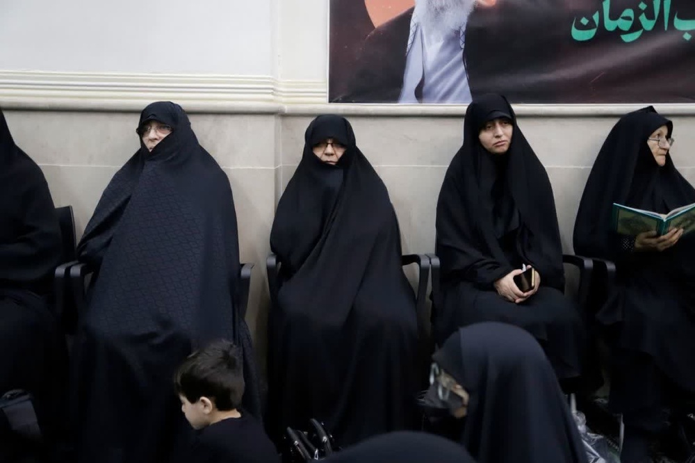 برگزاری مراسم تجدید پیمانِ وفاداری بانوان استان قم با امام امت حضرت آیت‌الله سیدمجتبی حسینی خامنه‌ای (حفظه‌الله)