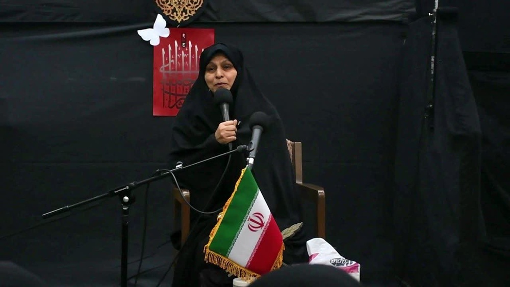 برگزاری مراسم تجدید پیمانِ وفاداری بانوان استان قم با امام امت حضرت آیت‌الله سیدمجتبی حسینی خامنه‌ای (حفظه‌الله)