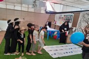 روایتگری و بازی‌های تربیتی برای کودکان زائر اربعین در موکب چادرملو اردکان