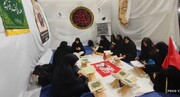 فعالیت فرهنگی - تبلیغی، مبلغان مدرسه علمیه ارسنجان در مسیر پیاده‌روی اربعین