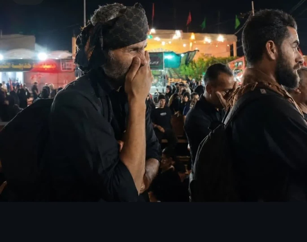 اجرای نمایش دختران آسمان با محوریت روایتگری از دانش آموزان شهید مدرسه شجره طیبه میناب، در نجف اشرف توسط مبلغان فاطمیه شیراز
