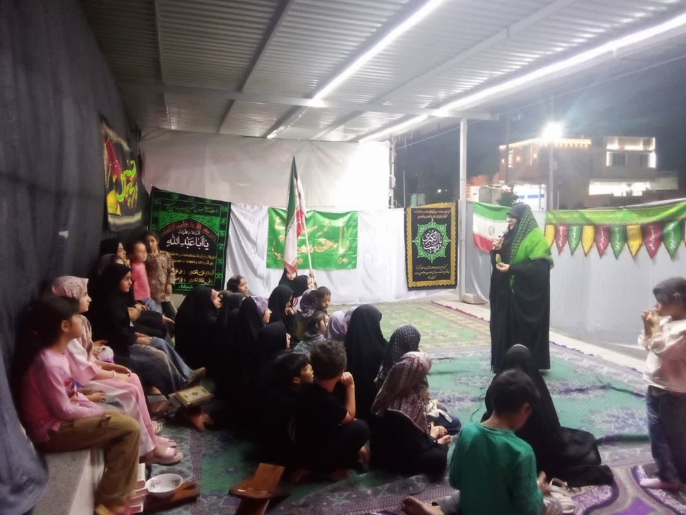 تداوم برنامه‌های فرهنگی و آموزشی مدرسه علمیه فاطمه‌الزهرا سلام‌الله‌علیها جنت‌شهر در میدان امام حسین علیه‌السلام