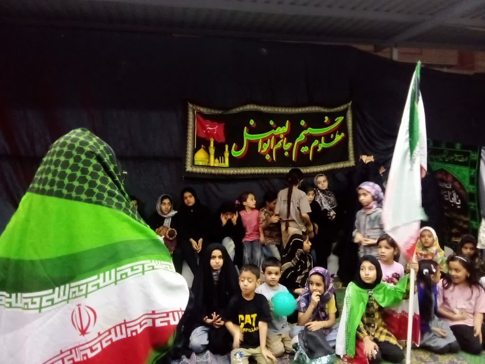 تداوم برنامه‌های فرهنگی و آموزشی مدرسه علمیه فاطمه‌الزهرا سلام‌الله‌علیها جنت‌شهر در میدان امام حسین علیه‌السلام