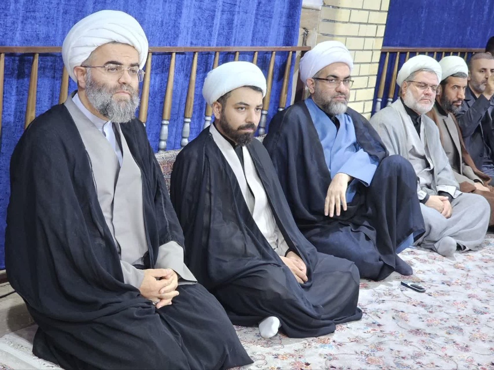 برگزاری مراسم گرامیداشت رهبر شهید در سنندج