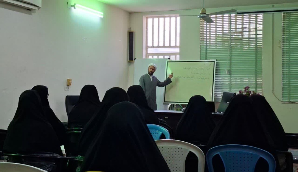 برگزاری جلسه آموزشی و توانمندسازی مبلغین طرح امین با محوریت روانشناسی رشد