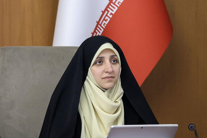 تبریک بهروزآذر به دختران وزنه بردار