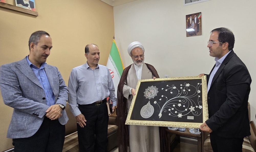 نشست مدیر حوزه علمیه خواهران استان یزد و رئیس صداوسیمای استان