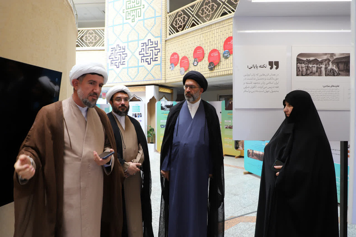 بازدید معاون فرهنگی حرم مطهر بانوی کرامت از نمایشگاه «بانوی ایرانی»+ تصاویر