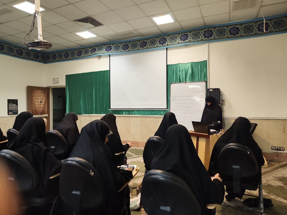 بصیرت؛ شرط لازم برای ظهور در کارگاه «تدبر در دعای عهد»