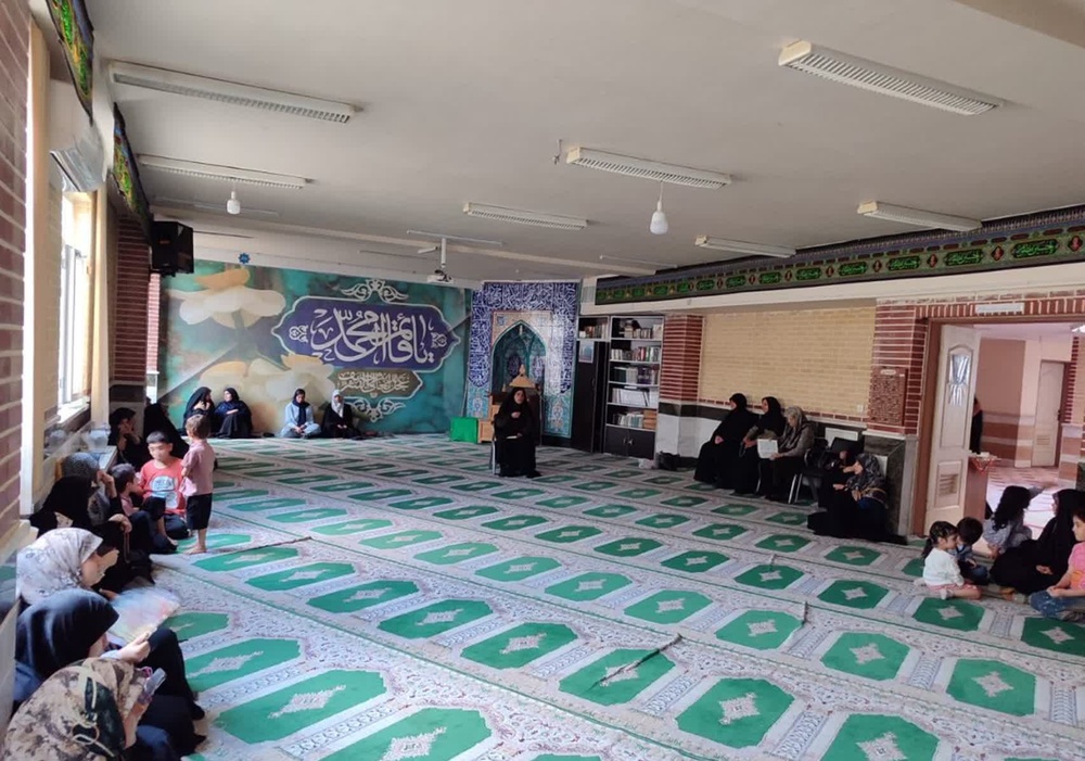 تبیین نقش وحدت و اطاعت از امام در مسیر تکامل جامعه اسلامی