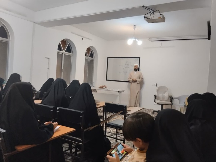 برگزاری کارگاه سبک فرزندپروری و چگونگی ارتباط مؤثر در کازرون