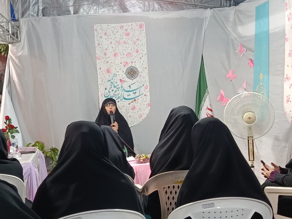 اخلاق نیک باید در کنار ایمان و تقوا مورد توجه باشد
