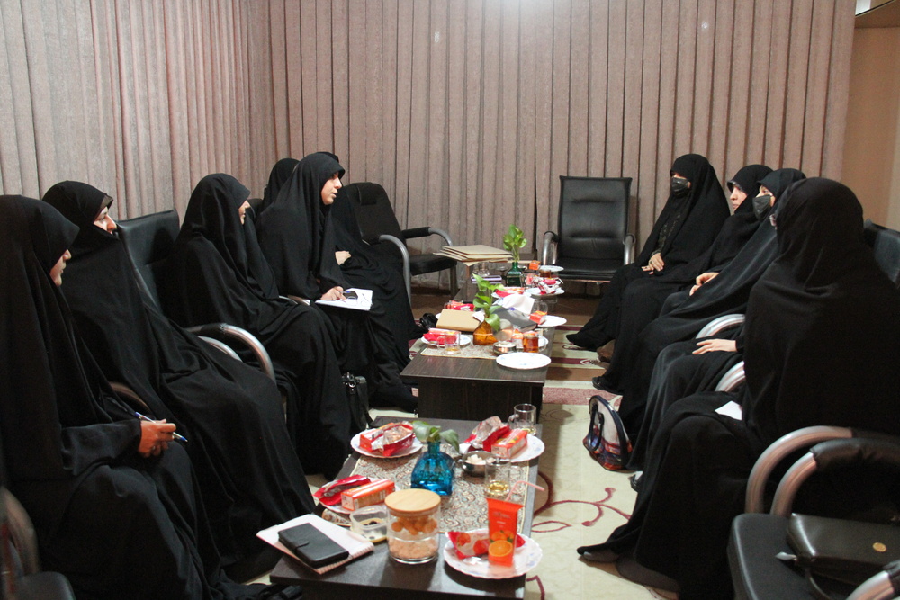نشست همافزایی معاونان فرهنگی مدارس علمیه خواهران استان قم
