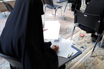 تصاویر/ بازدید حجت الاسلام والمسلمین علیزاده از آزمون ورودی حوزه های علمیه خواهران