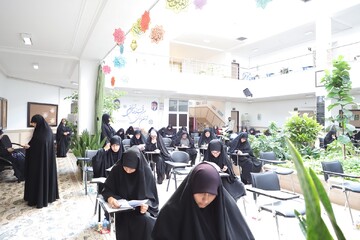 تصاویر/ بازدید حجت الاسلام والمسلمین علیزاده از آزمون ورودی حوزه های علمیه خواهران