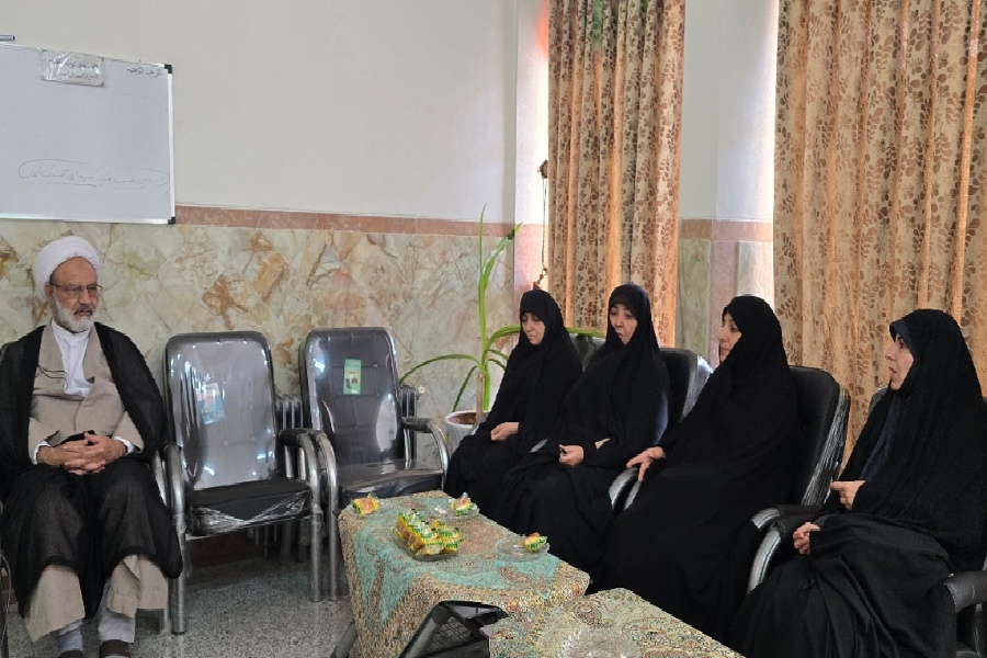 بازدید مدیر حوزه علمیه خواهران یزد از مراکز آزمون ورودی سطوح سه و چهار