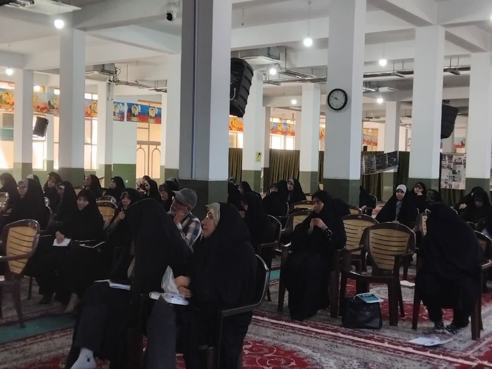 برگزاری دوره سبک زندگی اسلامی در مواجهه با انحرافات فکری در نجف‌آباد