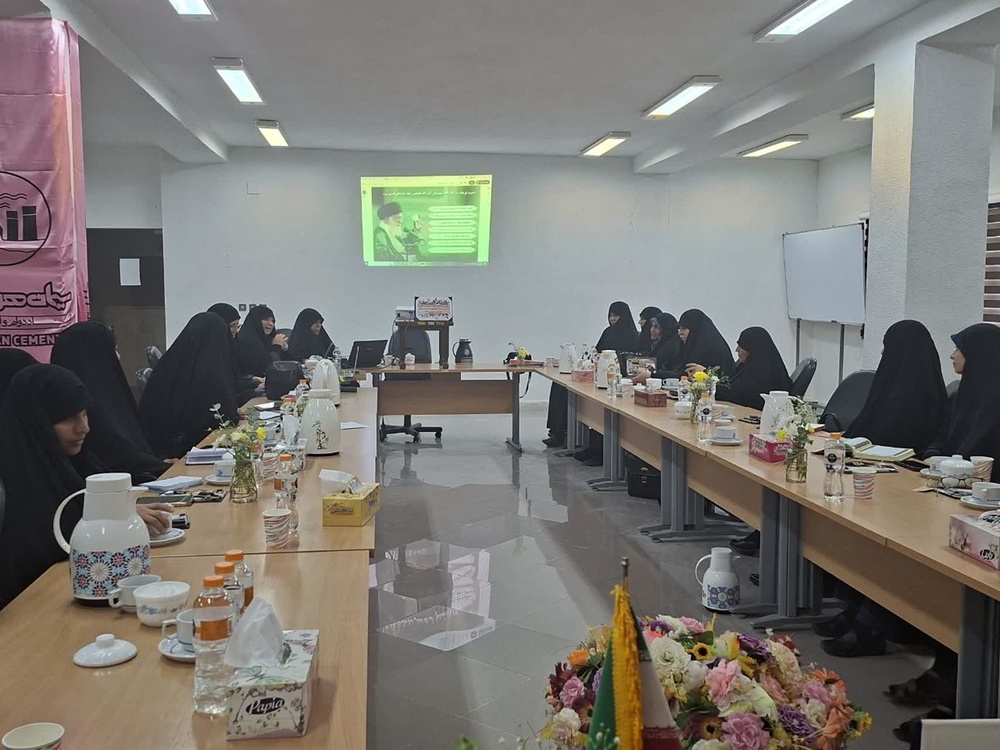 نقشه راه تمدنسازی نوین اسلامی؛ از تحکیم خانواده تا تربیت بانوان فرهیخته