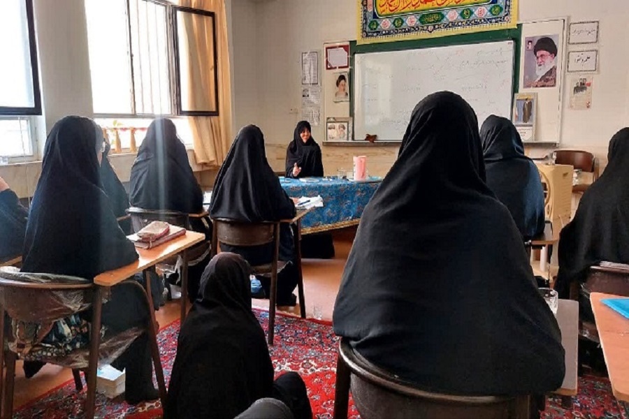 تدبر در کلام وحی، محور دوره قرآنی طلاب مدرسه فاطمیه اشکذر