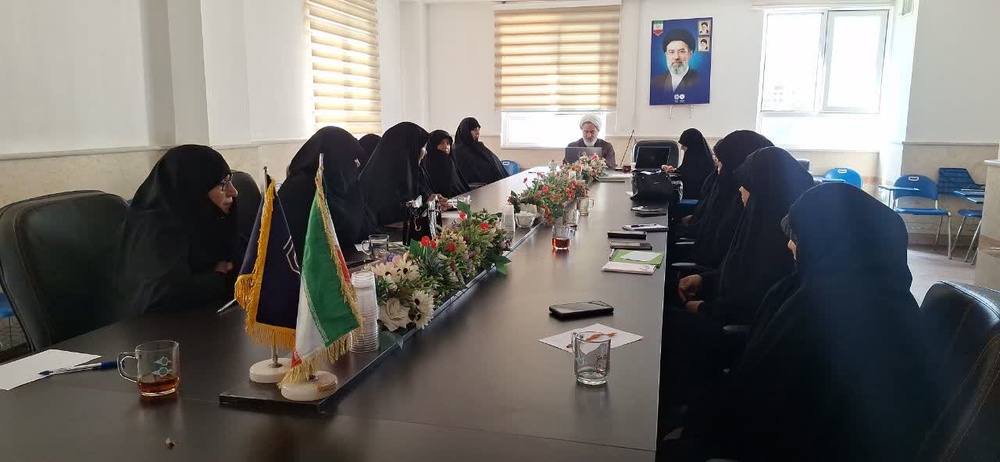 تبیین شاخصه‌های مبلغه تراز قرآنی و تأکید بر شبکه‌سازی مؤثر مبلغات آذربایجان‌ غربی