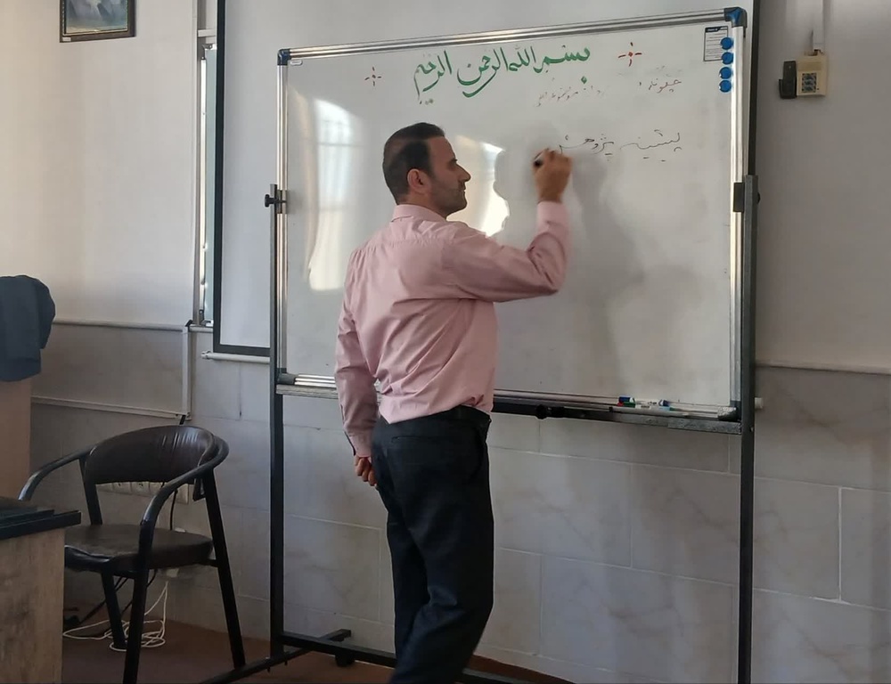برگزاری کارگاه روش تدوین پایان‌نامه جهت توانمندسازی پژوهشی طلاب