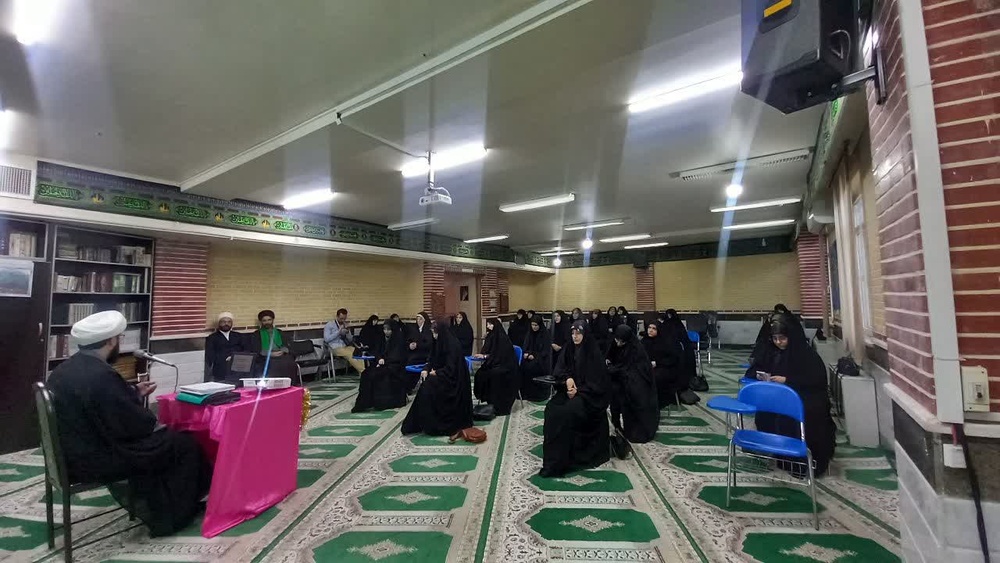 افتتاحیه حوزه معارف اسلام ناب در حوزه خواهران شهرستان دورود