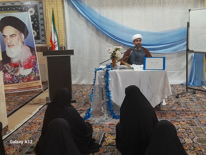 تبیین جایگاه انگیزه و پشتکار در مسیر طلبگی؛ برگزاری نشست اخلاقی با حضور امام جمعه کامیاران