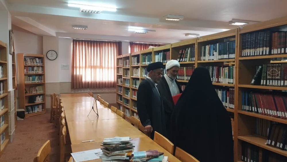 بازدید نماینده مجلس از مدرسه علمیه تخصصی کریمه اهل‌بیت (س) قم؛ بررسی روند پیشرفت برنامه‌های آموزشی و فرهنگی