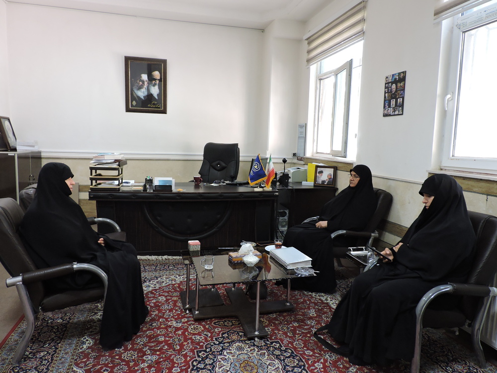 دیدار مدیر استان با مسئول بسیج جامعه زنان سپاه استان کرمانشاه