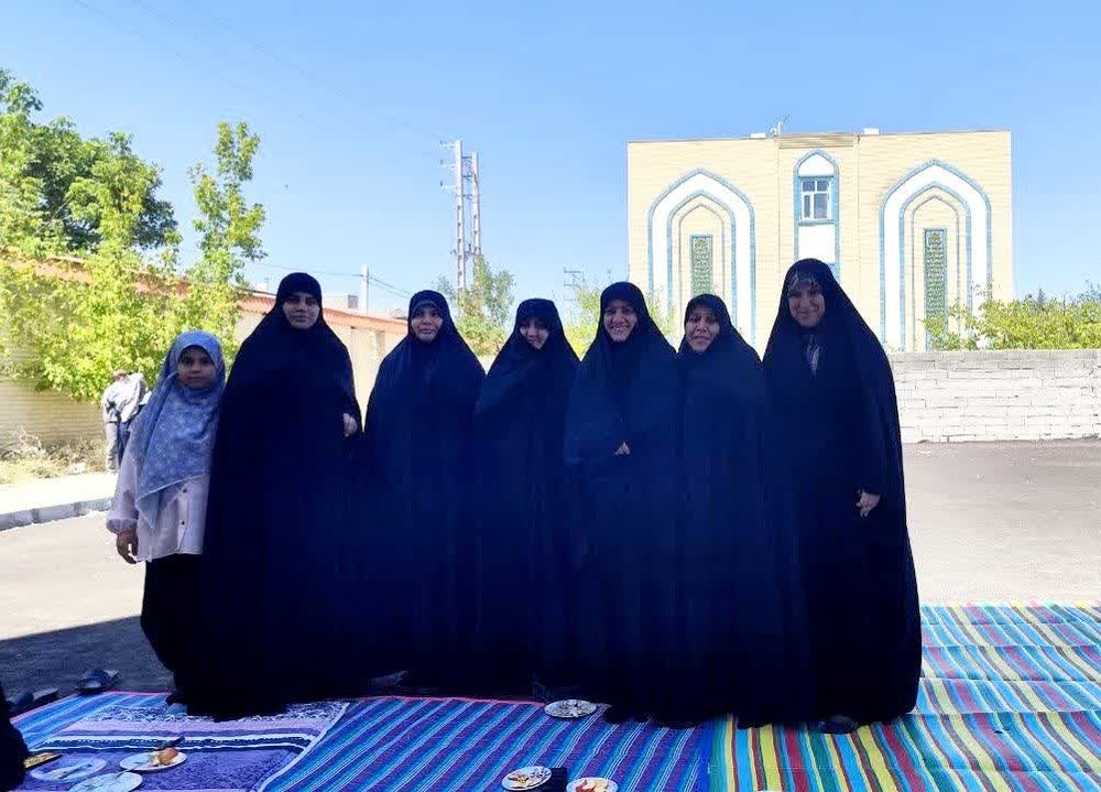 دانش آموختگان مدرسه علمیه الزهرا هیدج استان زنجان