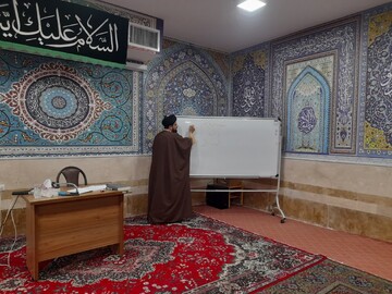 برگزاری دوره مهدویت در مدرسه علمیه ریحانه الرسول شهرستان نورآباد