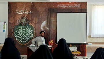برگزاری دوره مهدویت در مدرسه علمیه فاطمه الزهرا سلام‌الله‌علیها شهرستان کوهدشت