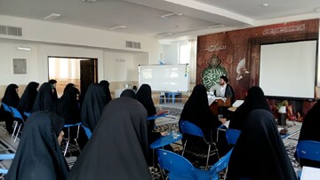 برگزاری دوره مهدویت در مدرسه علمیه فاطمه الزهرا سلام‌الله‌علیها شهرستان کوهدشت