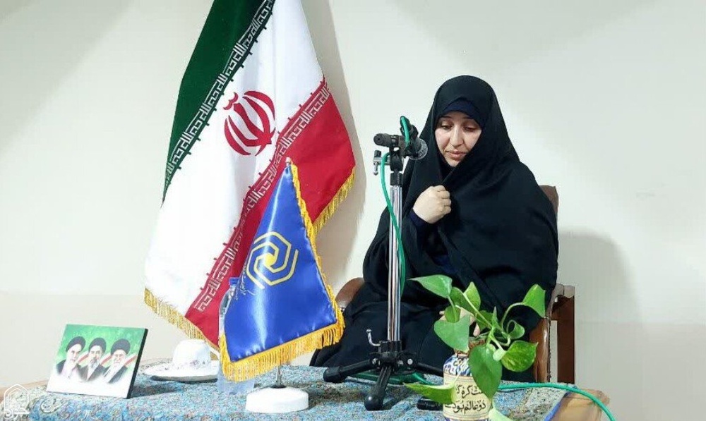 طلاب خواهر پرچمدار جهاد تبیین در جامعه هستند